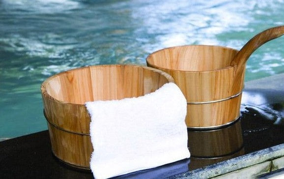 Natural Wooden Bath Bucket and Ladle Set for Eco-Friendly Spa Experience