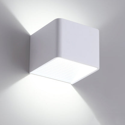 Eco-Friendly Wood Grain Wall Light Fixture - Square Minimalist Design