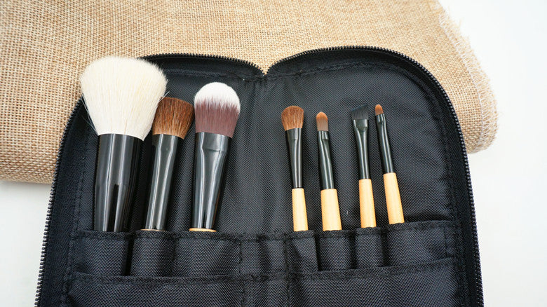 Eco-Friendly Makeup Brush Set with Natural Wood Handles
