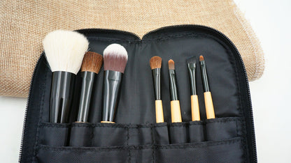 Eco-Friendly Makeup Brush Set with Natural Wood Handles