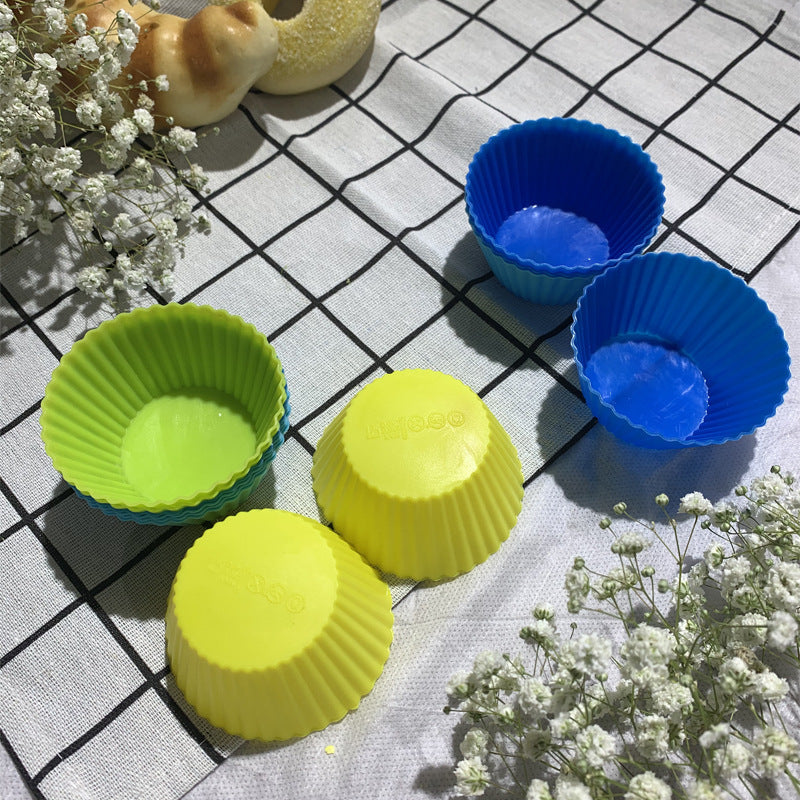 Eco-Friendly Silicone Baking Cups in Blue, Yellow, and Green