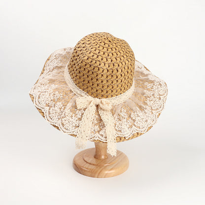 Natural wide-brimmed sun hat with eco-friendly lace trim