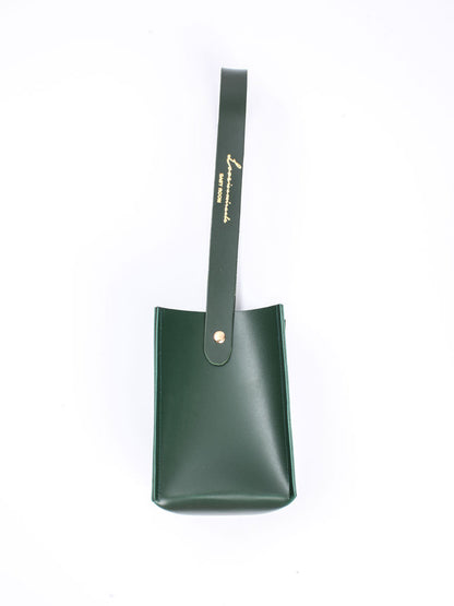 Eco-Friendly Reusable Beverage Carriers - Sustainable Drink Holders