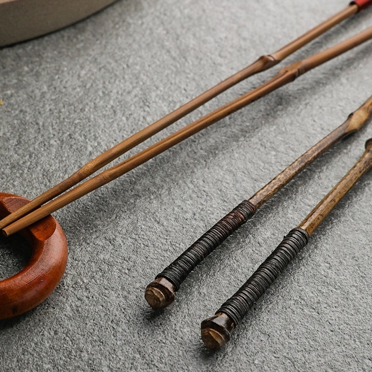 Natural wood incense holder with cylindrical sticks for eco-friendly aromatherapy