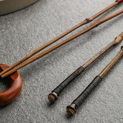 Natural wood incense holder with cylindrical sticks for eco-friendly aromatherapy