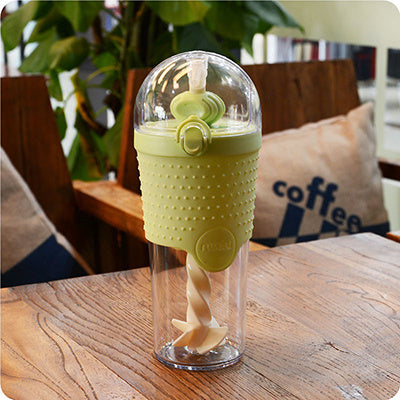Eco-Friendly Reusable Smoothie Cups with Built-In Straws - Purple, Green, Pink