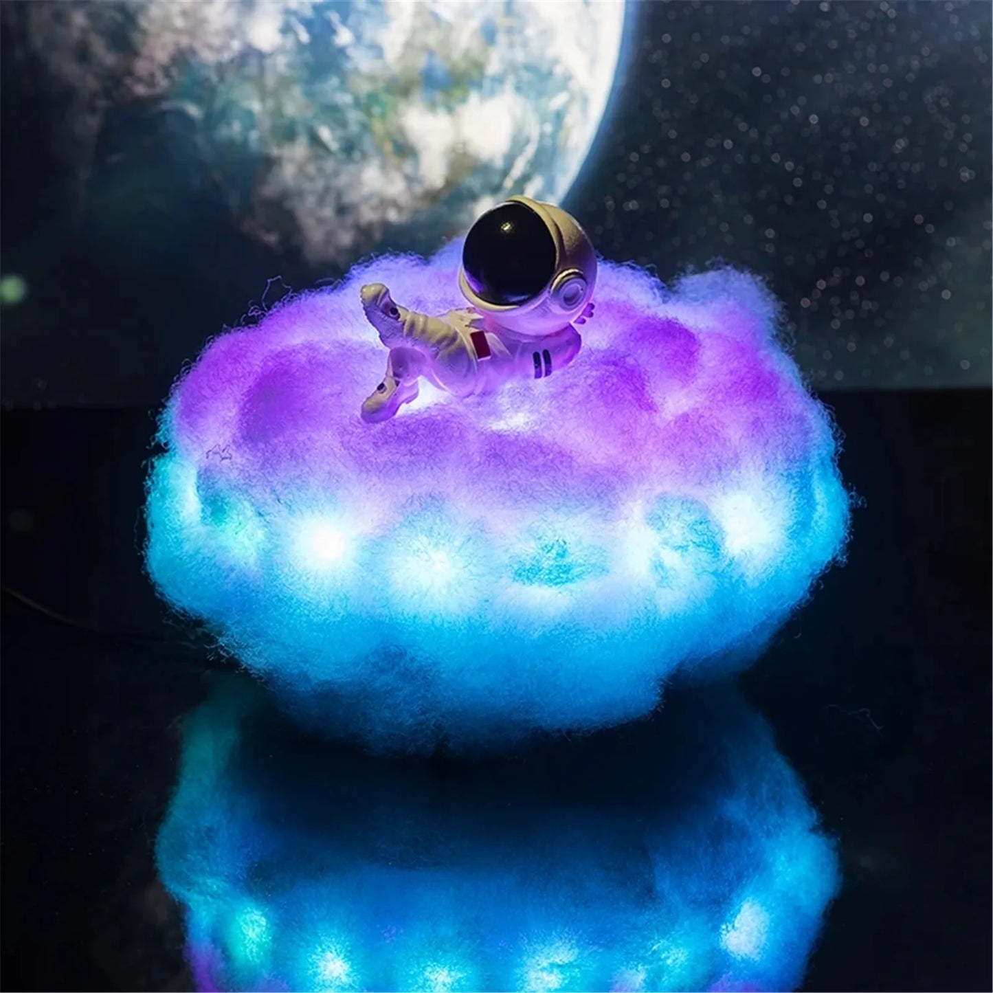 Children's Gift Resin Astronaut Ornaments Night Light Dream Catcher White Cloud Lamp USB Remote Control Bedside Table Lamp