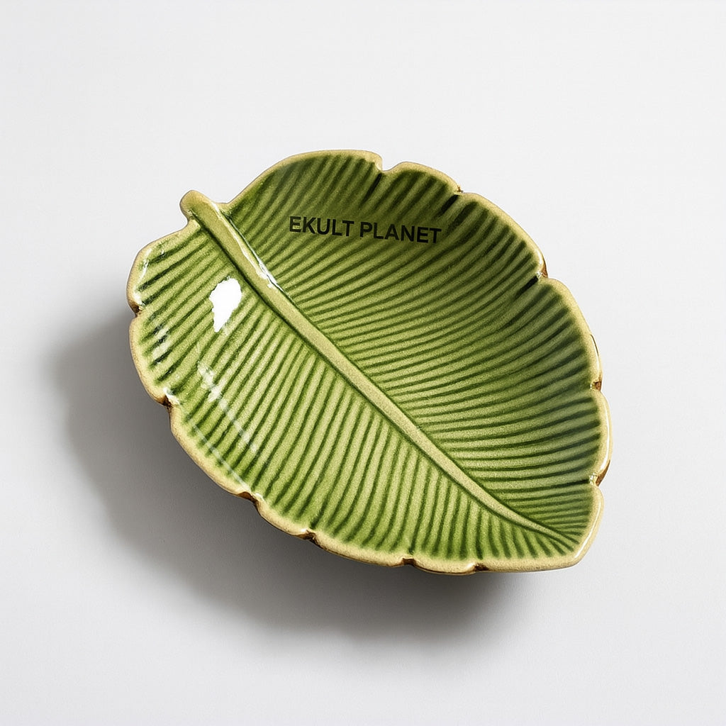 Eco-Friendly Leaf-Shaped Ceramic Serving Plates - Green Natural Design