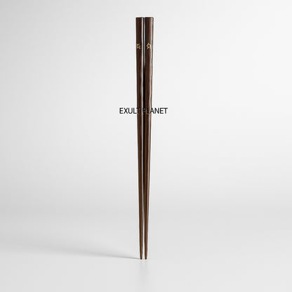 Eco-Friendly Reusable Wooden Chopsticks with Textured Grip