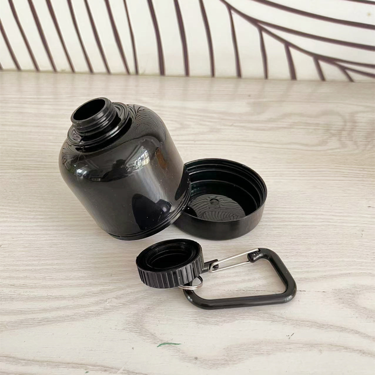 Eco-Friendly Keychain Funnel for Protein Powder