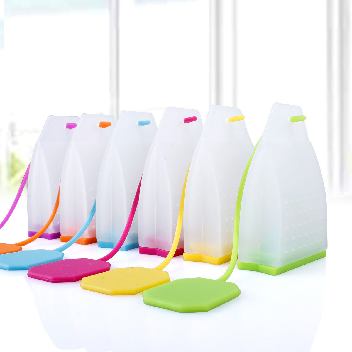 Multicolored reusable silicone tea infuser bags