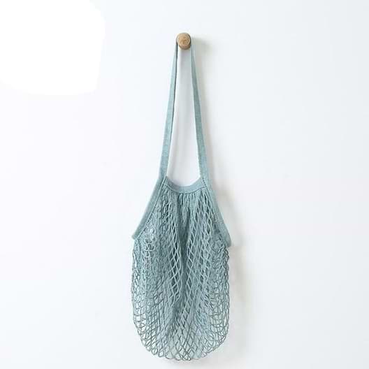 Our reusable net cloth bag is perfect for carrying fruits and vegetables. Foldable, durable, easy to store, it's the perfect replace for the plastic bag, also machine washable.