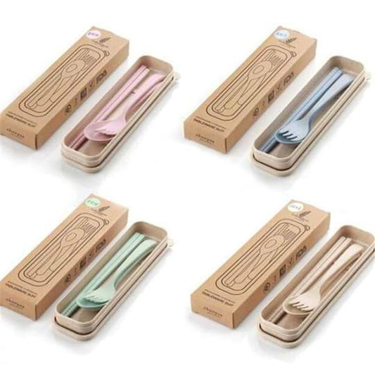 Natural biodegradable Wheat Straw Cutlery Set. Eco-friendly and easy to carry, they are dishwasher safe and come in a variety of colors.