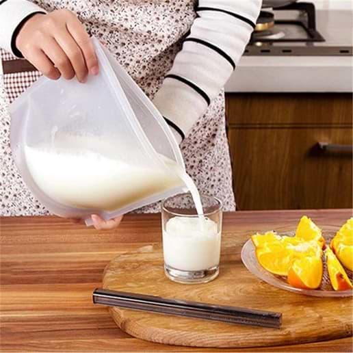 Reusable Silicone Vacuum Bag is the perfect replace,ent of the single-use plastic bag. Eco-friendly, non-toxic, resistant to high and low temperature, can be used for refrigerators and also for microwave or ovens.