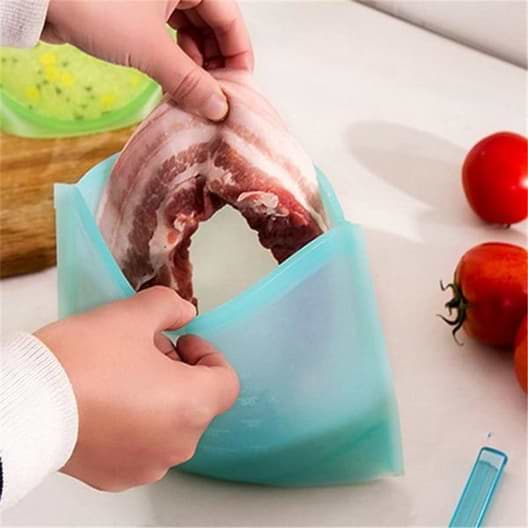 Reusable Silicone Vacuum Bag is the perfect replace,ent of the single-use plastic bag. Eco-friendly, non-toxic, resistant to high and low temperature, can be used for refrigerators and also for microwave or ovens.